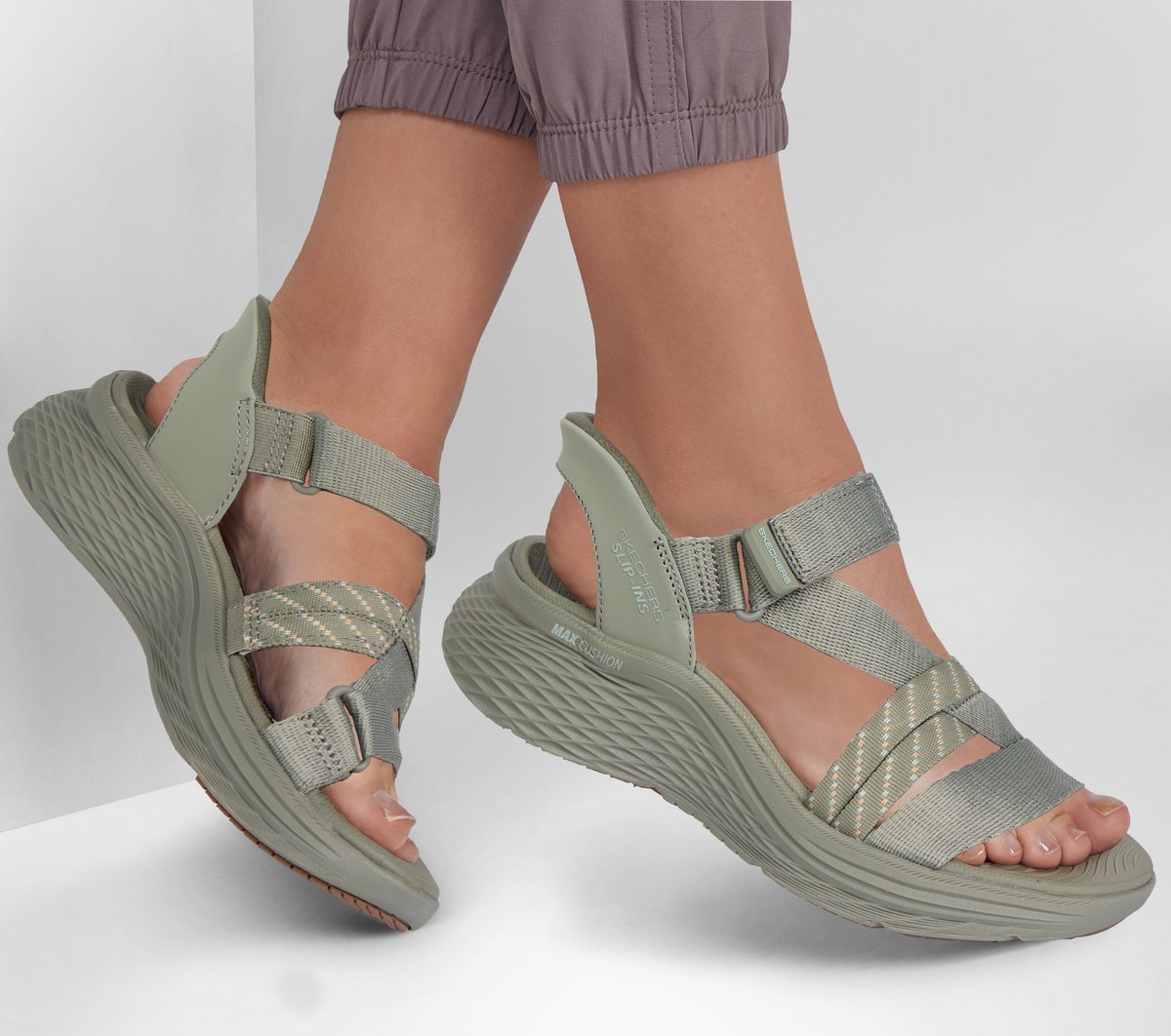 Skechers | Slip-ins: Max Cushioning Elite 2.0 Sandal - Emery