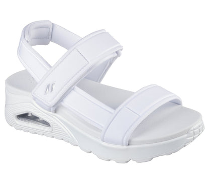 Skechers | UNO - Summer Stand2