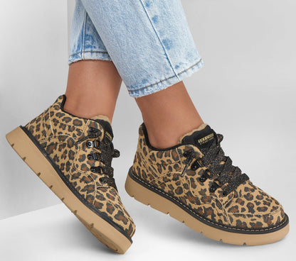Skechers | Keepsakes Cozy - Street Hiker Safari