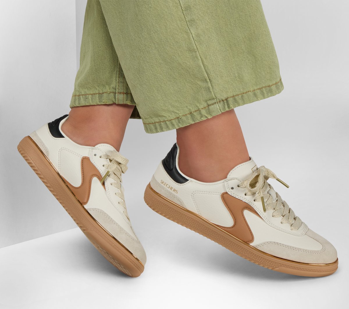 Skechers | Hotshot - Living Luxe