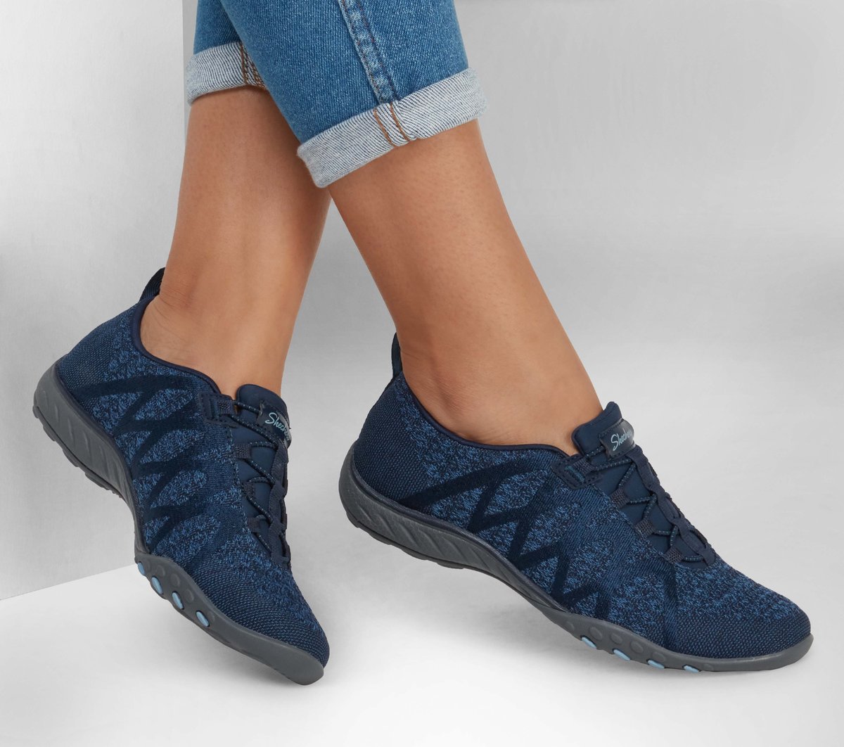 Skechers | Relaxed Fit: Breathe-Easy - Infi-Knity