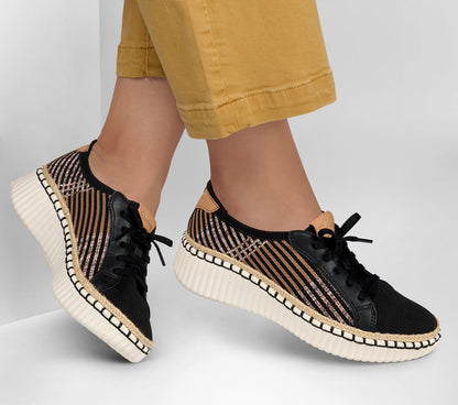 Skechers | Wilshire Blvd - Breezy Stroll
