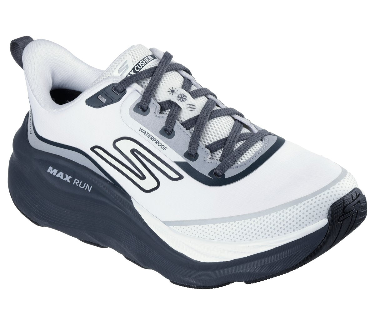 Skechers | Waterproof: Max Cushioning Max Run - Vorteza