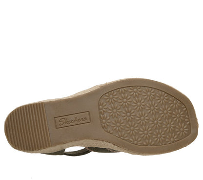 Skechers | Martha Stewart: Iris - Modest Queen